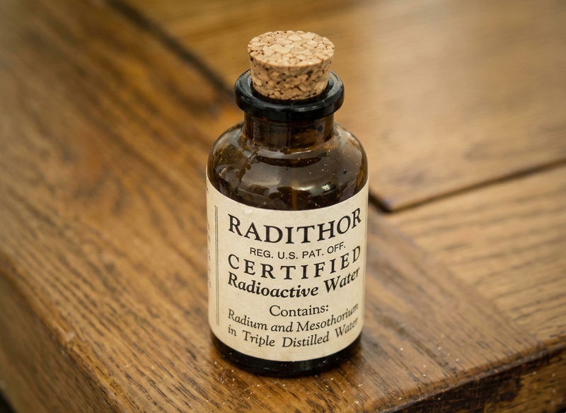 Frasco de água radioativa Radithor
